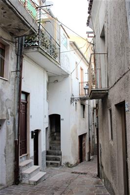 casa indipendente in vendita a Chieti in zona Centro Città