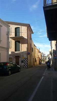 casa indipendente in vendita a Chieti in zona Centro Città