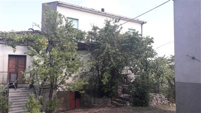 casa indipendente in vendita a Chieti