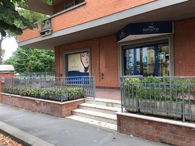 locale commerciale in vendita a Chieti in zona Madonna delle Piane