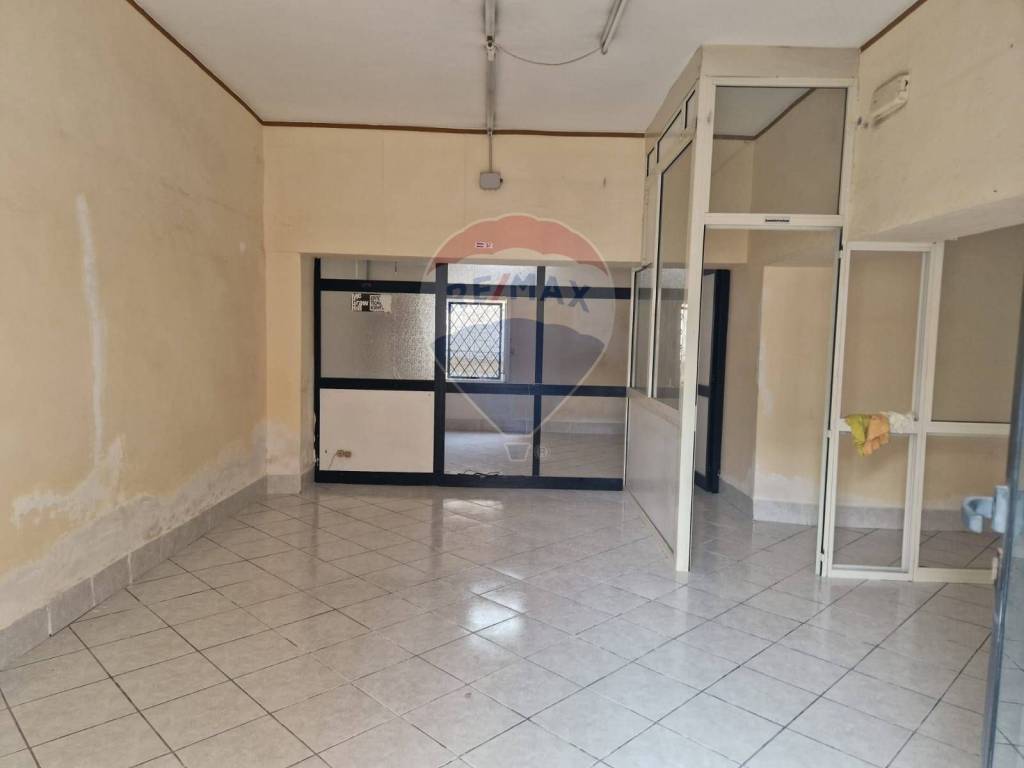 negozio in vendita a Chieti in zona Chieti Scalo
