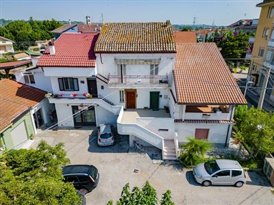 appartamento in vendita a Chieti in zona Brecciarola