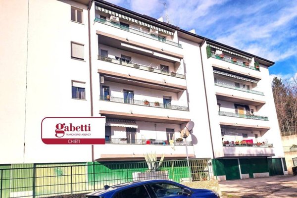 appartamento in vendita a Chieti in zona Colle Arenazze