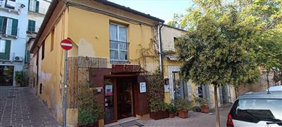 negozio in vendita a Chieti in zona Centro Città