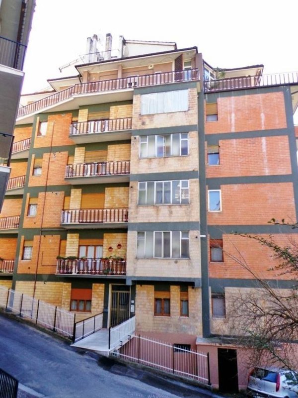 appartamento in vendita a Chieti in zona Centro Città