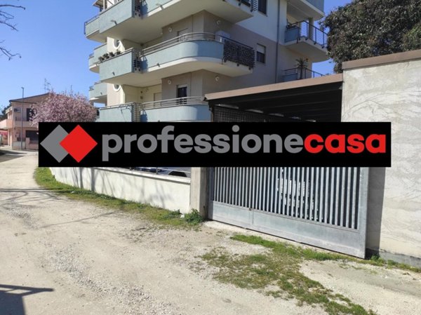 casa indipendente in vendita a Chieti in zona Chieti Scalo