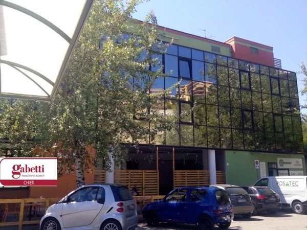 intera palazzina in vendita a Chieti