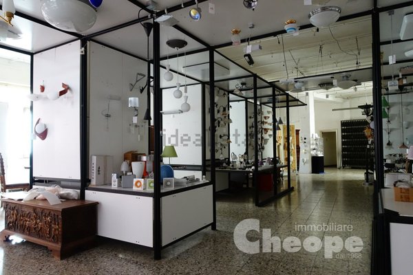 locale commerciale in vendita a Chieti