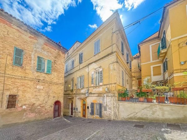 appartamento in vendita a Chieti in zona Centro Città