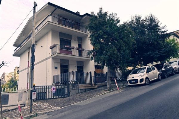 casa indipendente in vendita a Chieti in zona Tricalle