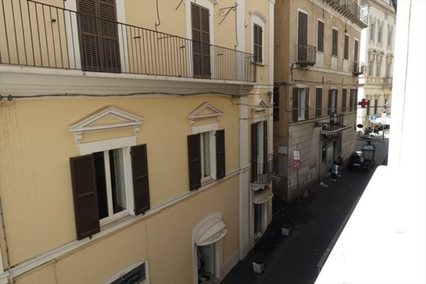 locale commerciale in vendita a Chieti