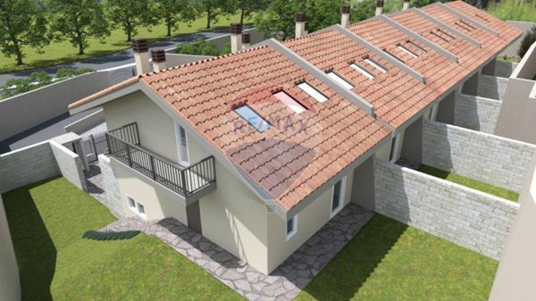 casa indipendente in vendita a Chieti