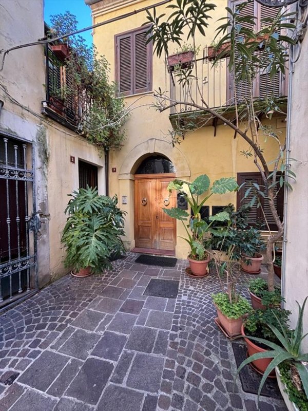 casa indipendente in vendita a Chieti in zona Centro Città