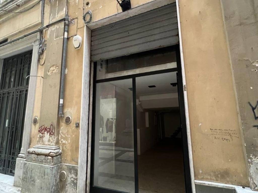 negozio in vendita a Chieti in zona Centro Città