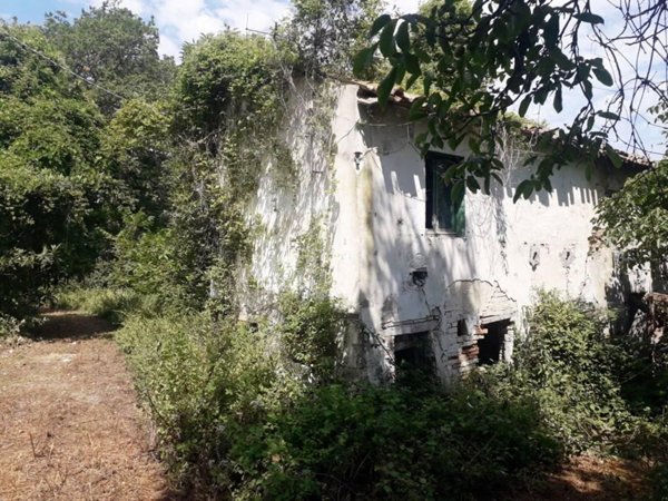 casa indipendente in vendita a Chieti