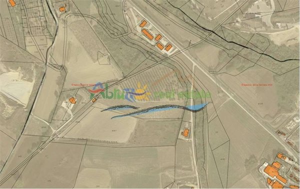 terreno agricolo in vendita a Chieti in zona Chieti Scalo