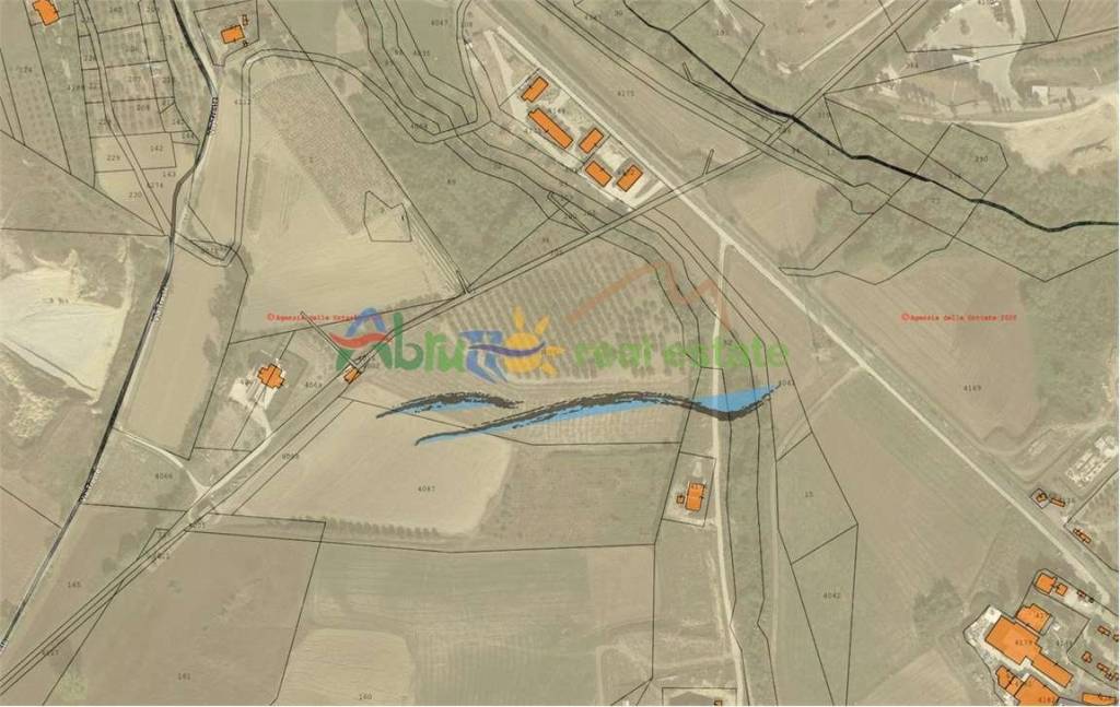 terreno agricolo in vendita a Chieti in zona Brecciarola