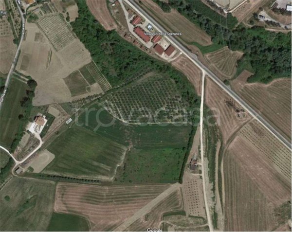 terreno agricolo in vendita a Chieti in zona Brecciarola