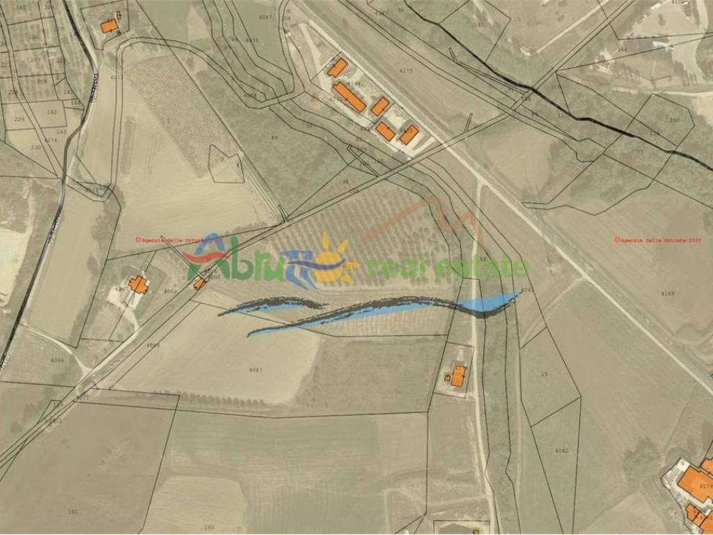 terreno agricolo in vendita a Chieti in zona Brecciarola