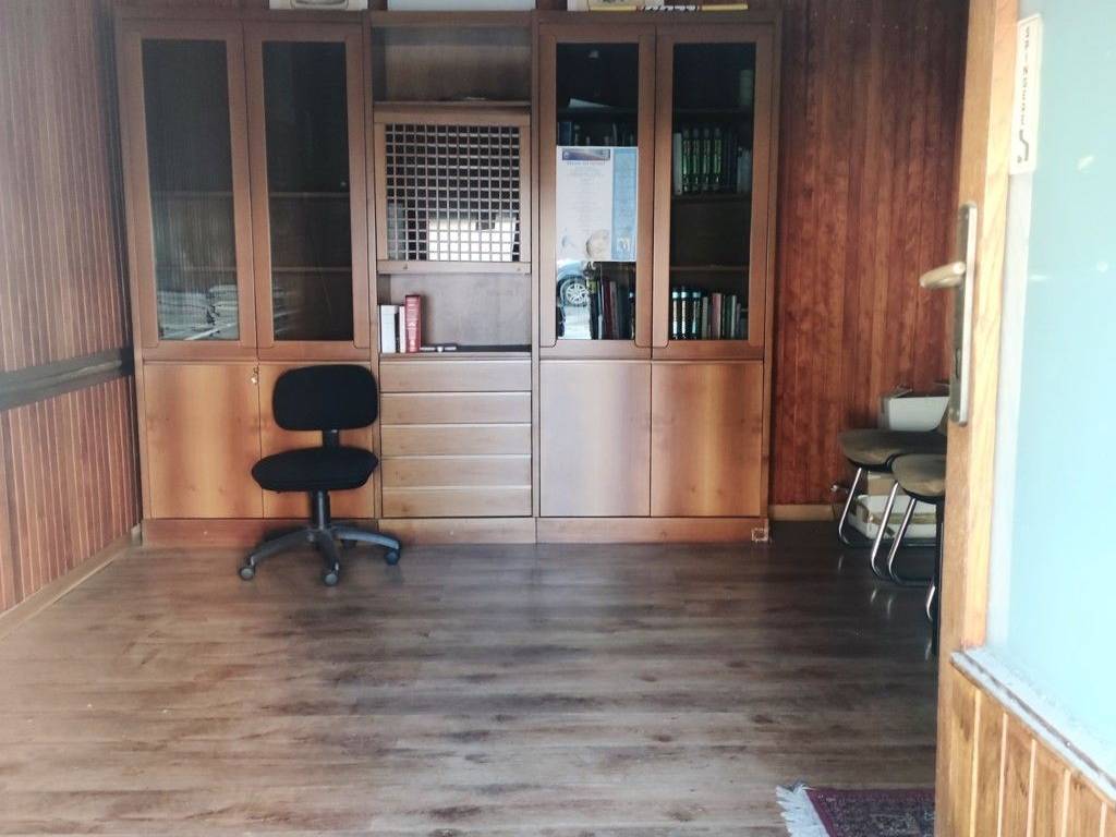 ufficio in vendita a Chieti in zona Centro Città