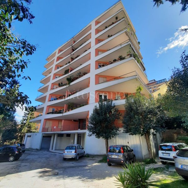casa indipendente in vendita a Chieti