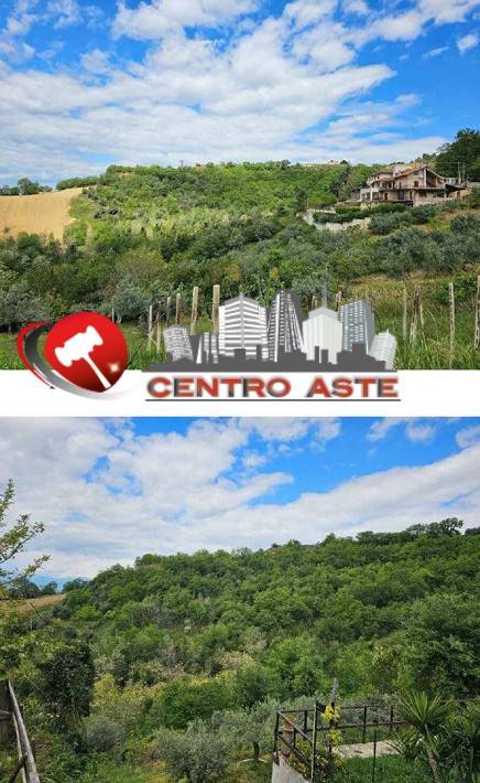 casa indipendente in vendita a Chieti in zona San Salvatore