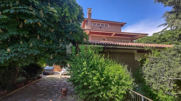 casa indipendente in vendita a Chieti