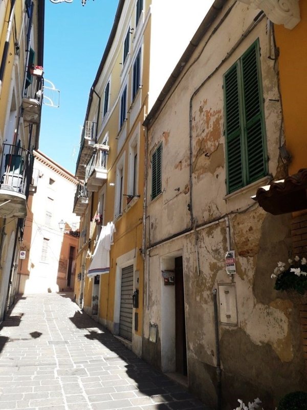 casa indipendente in vendita a Chieti in zona Centro Città