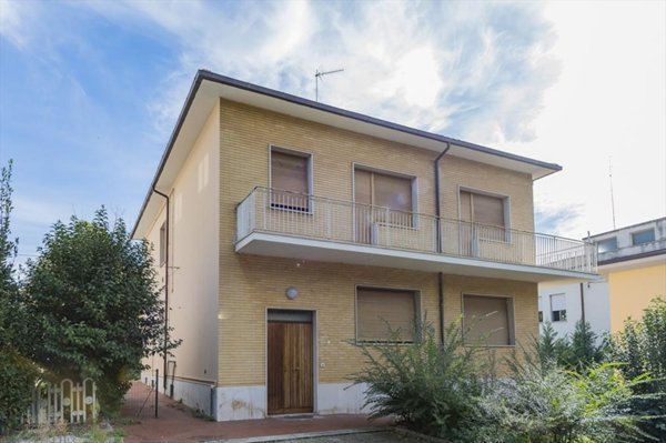 casa indipendente in vendita a Chieti in zona Tricalle