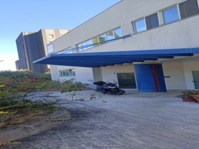 locale di sgombero in vendita a Chieti in zona Chieti Scalo