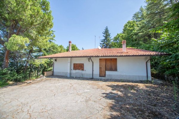 casa indipendente in vendita a Chieti in zona Centro Città