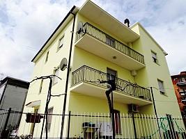 locale di sgombero in vendita a Chieti