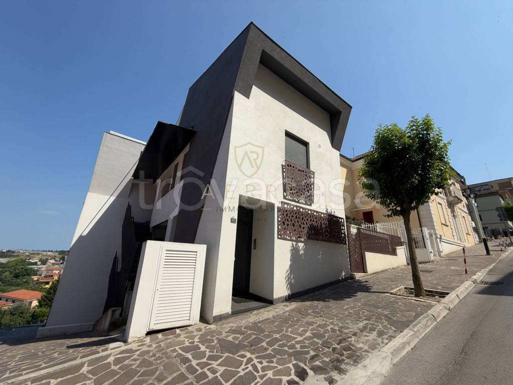 appartamento in vendita a Chieti in zona Centro Città