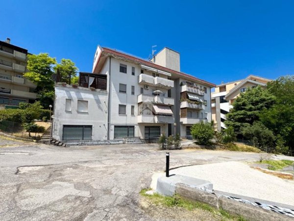 appartamento in vendita a Chieti in zona Tricalle