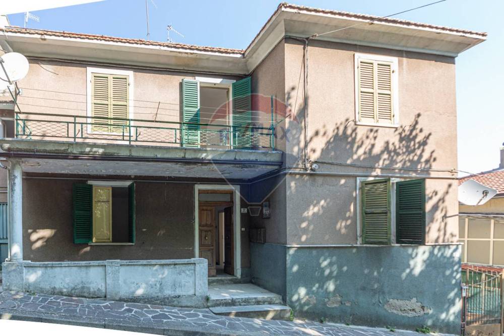 casa indipendente in vendita a Chieti