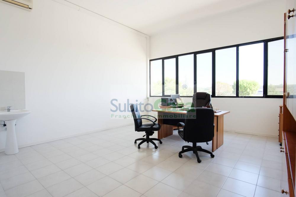 ufficio in vendita a Chieti
