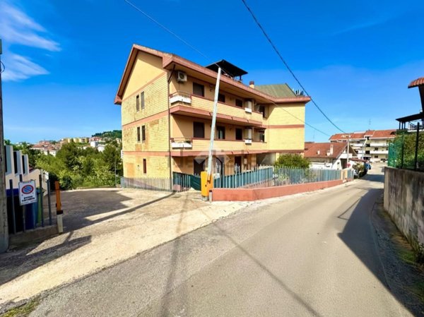 appartamento in vendita a Chieti in zona Tricalle