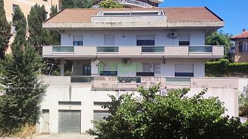 casa indipendente in vendita a Chieti in zona Centro Città