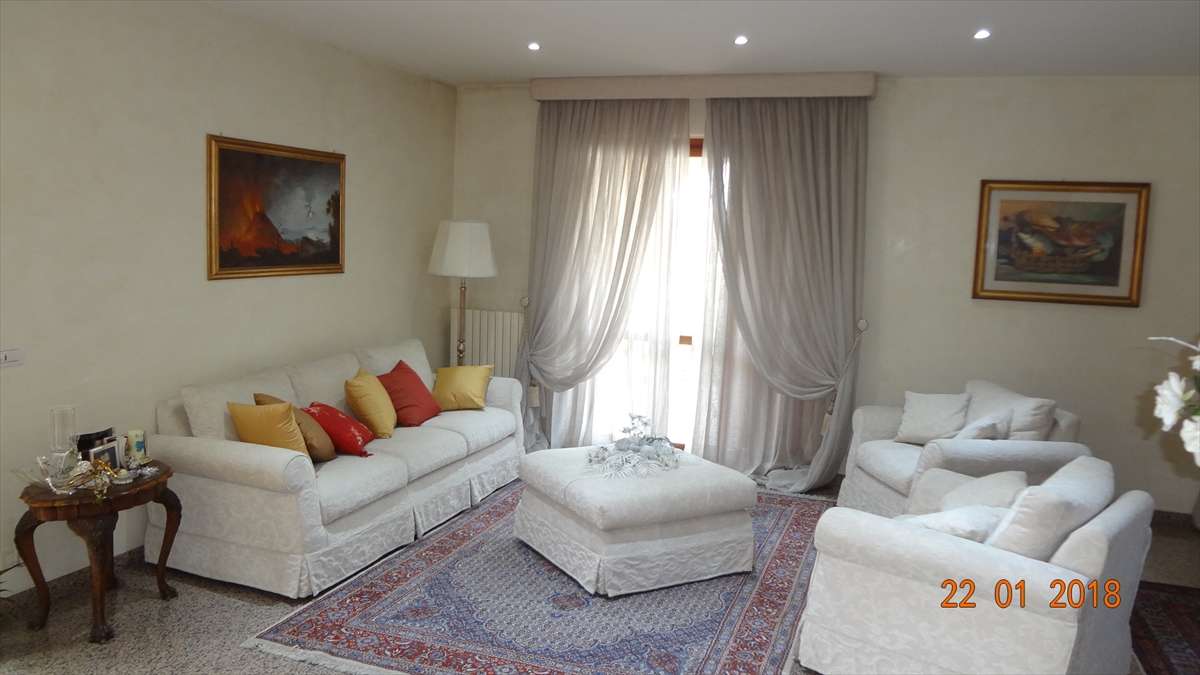casa indipendente in vendita a Chieti
