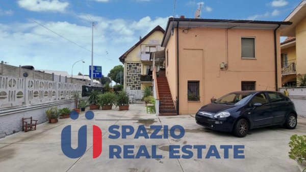 casa indipendente in vendita a Chieti in zona Chieti Scalo