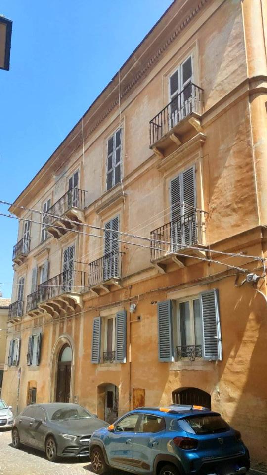 appartamento in vendita a Chieti in zona Centro Città