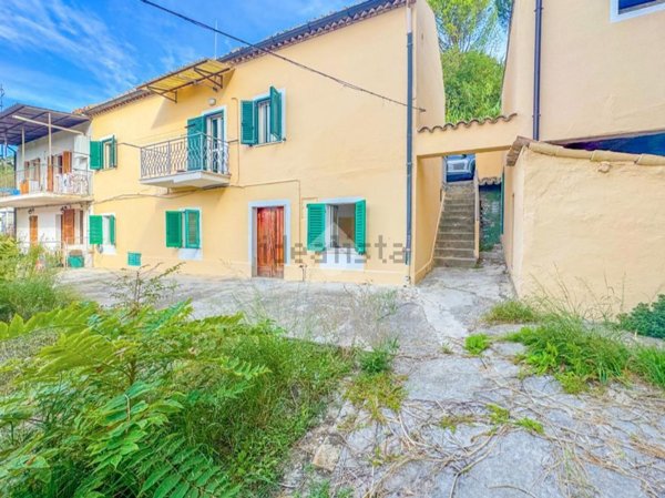 casa semindipendente in vendita a Chieti