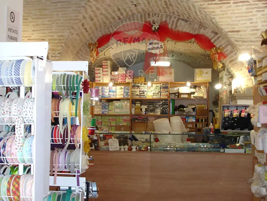 locale commerciale in vendita a Chieti