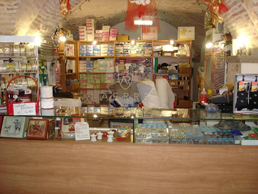 locale commerciale in vendita a Chieti