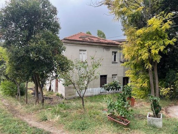 casa indipendente in vendita a Chieti in zona Centro Città