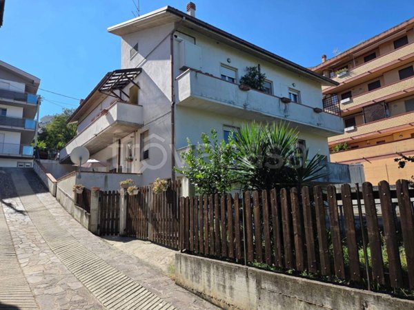 appartamento in vendita a Chieti in zona Tricalle