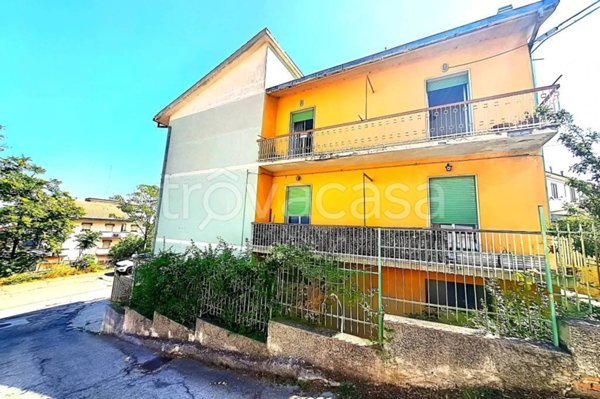 appartamento in vendita a Chieti in zona Tricalle