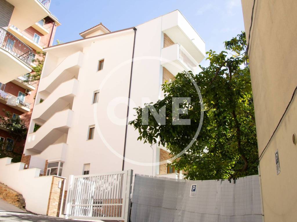 intera palazzina in vendita a Chieti