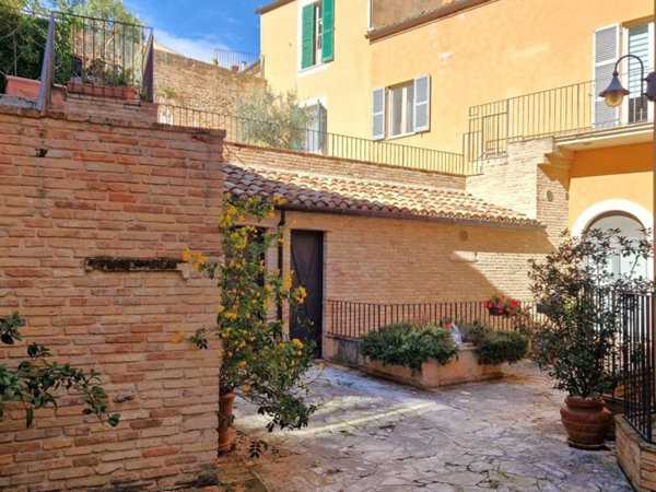 appartamento in vendita a Chieti in zona Centro Città