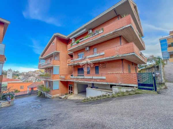 appartamento in vendita a Chieti in zona Tricalle